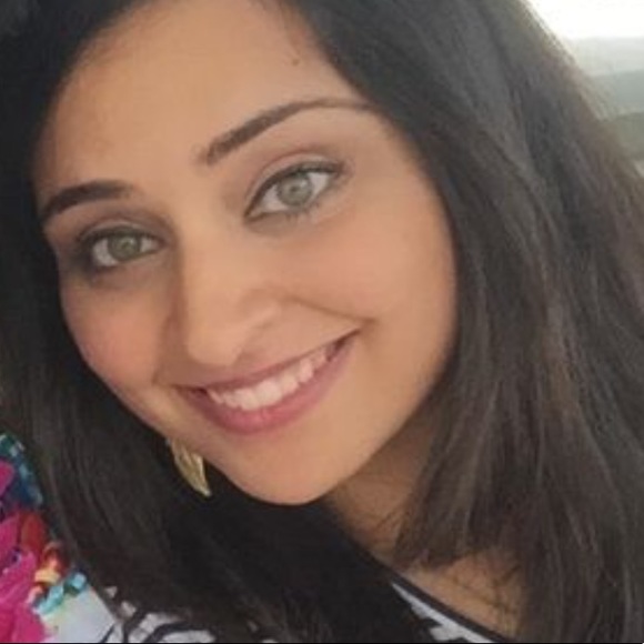 Meet your Poshmark Ambassador - Picture 1 of 1